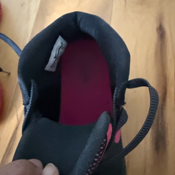 Black and Pink Nike Sneakers - Picture 6 of 10